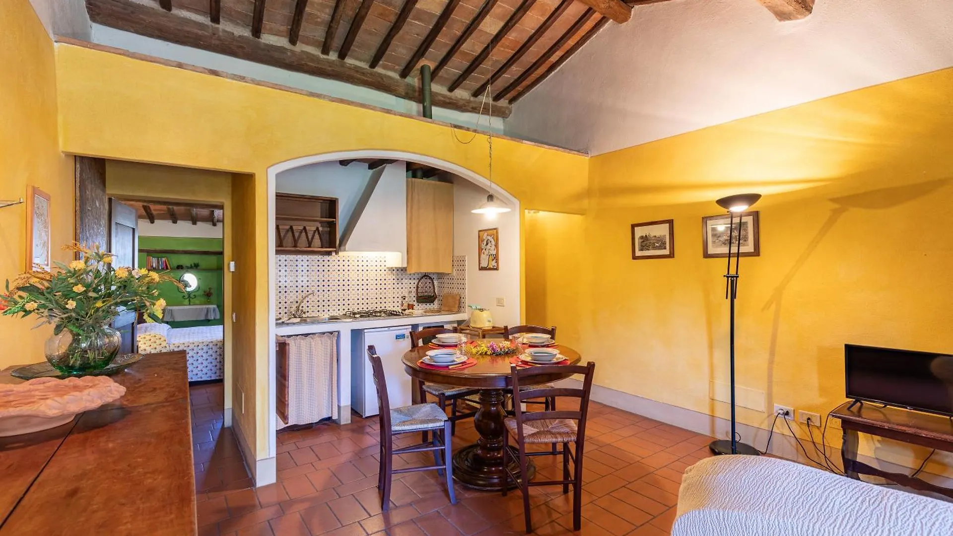 Agriturismo Selvoli - Il Bruco بيينْسا